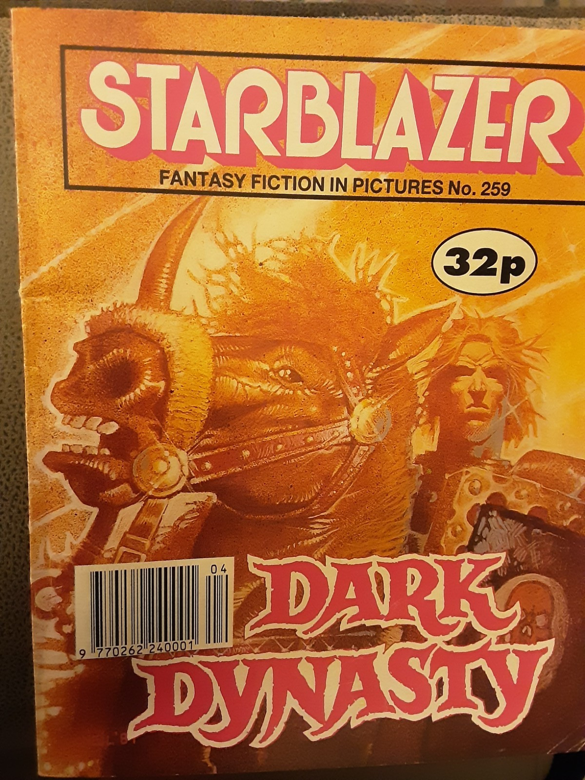 STARBLAZER FANTASY FICTION IN PICTURES COMIC NO 259 "DARK DYNASTY" FROM 1990
