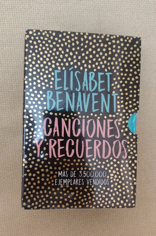 Estuche libros Elisabet Benavent