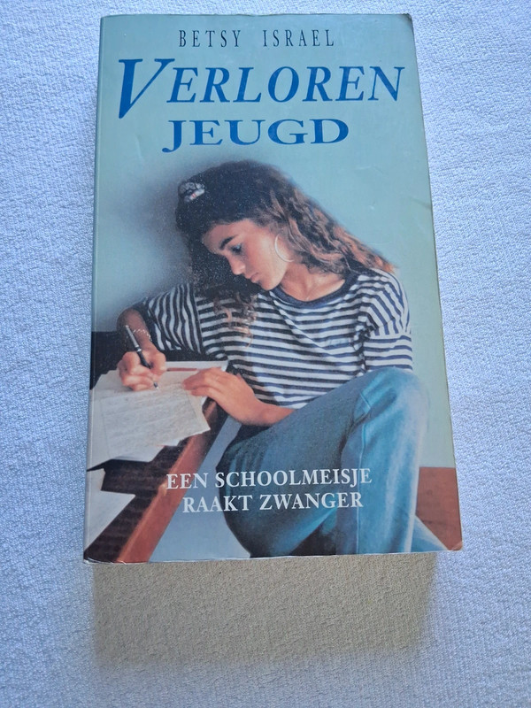 Boek Verloren jeugd