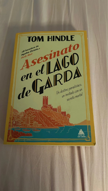 Libro Asesinato en el Lago de Garda de Tom Hindle