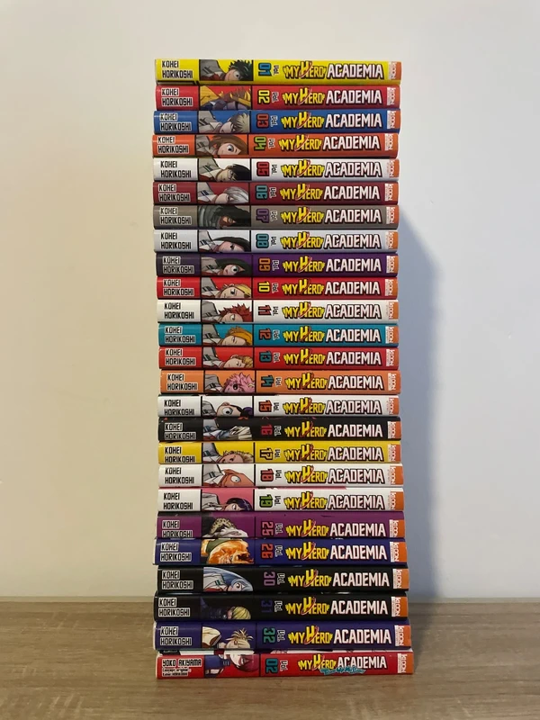 My Hero Academia tomes 1-19 + 25-26 + 30-32 + Spinn of tome 2 - Kōhei Horikoshi - Très bon état