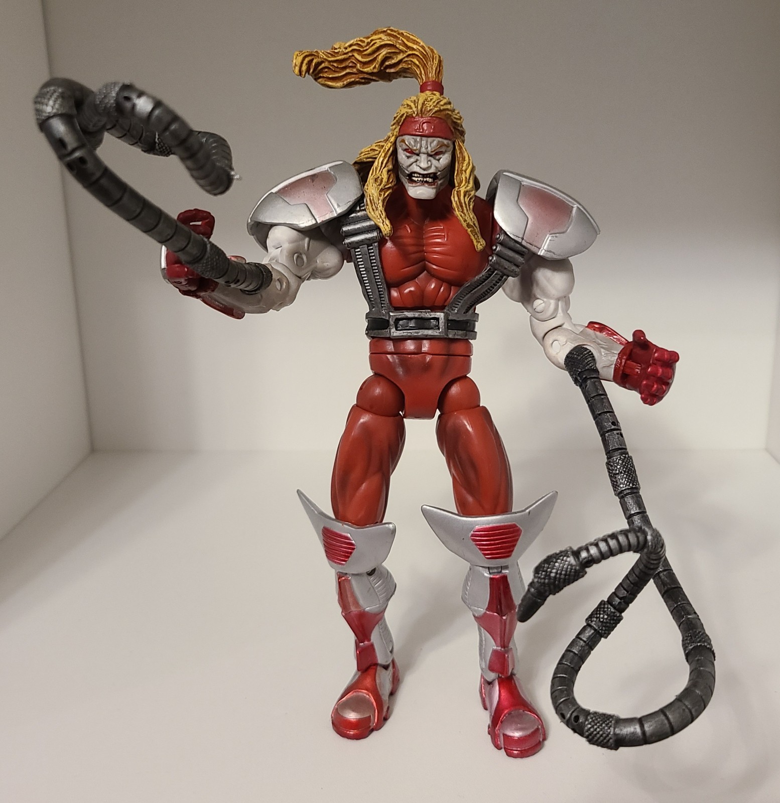 2005 ToyBiz Marvel Legends Modellino OMEGA RED Sentinel BAF 8" con tentacoli