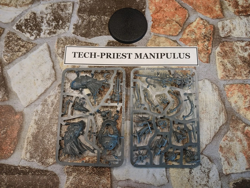 X1 Tech Priest Manipulus (on sprue) Adeptus Mechanicus Warhammer 40k