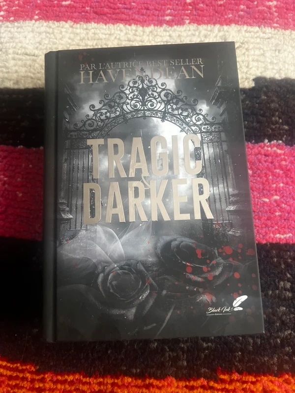 Livre Tragic & Darker collector