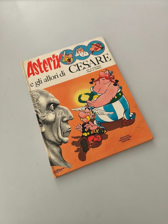 Fumetto cartonato Asterix e gli allori di Cesare