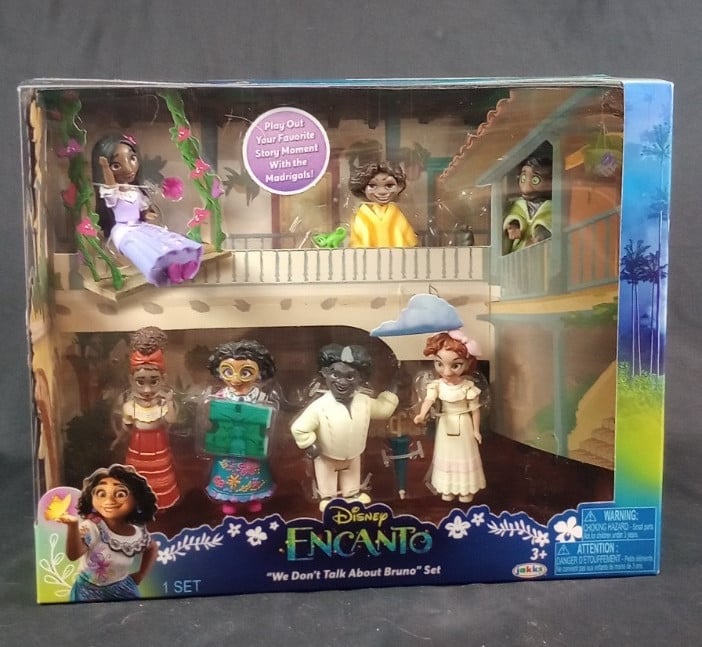 Modellino Disney Encanto Ultimate Madrigal Family Gift Set - 10 pezzi
