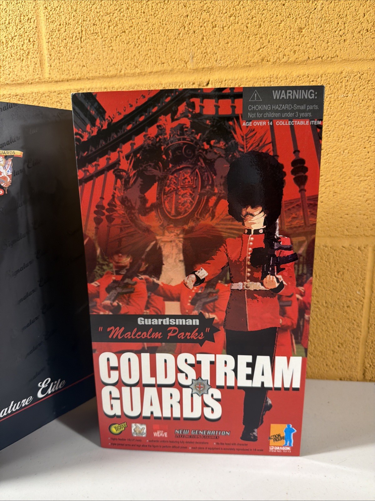 Modellino Dragon scala 1/6 British Coldstream Guards Malcolm Parks 70351 nuovo con scatola