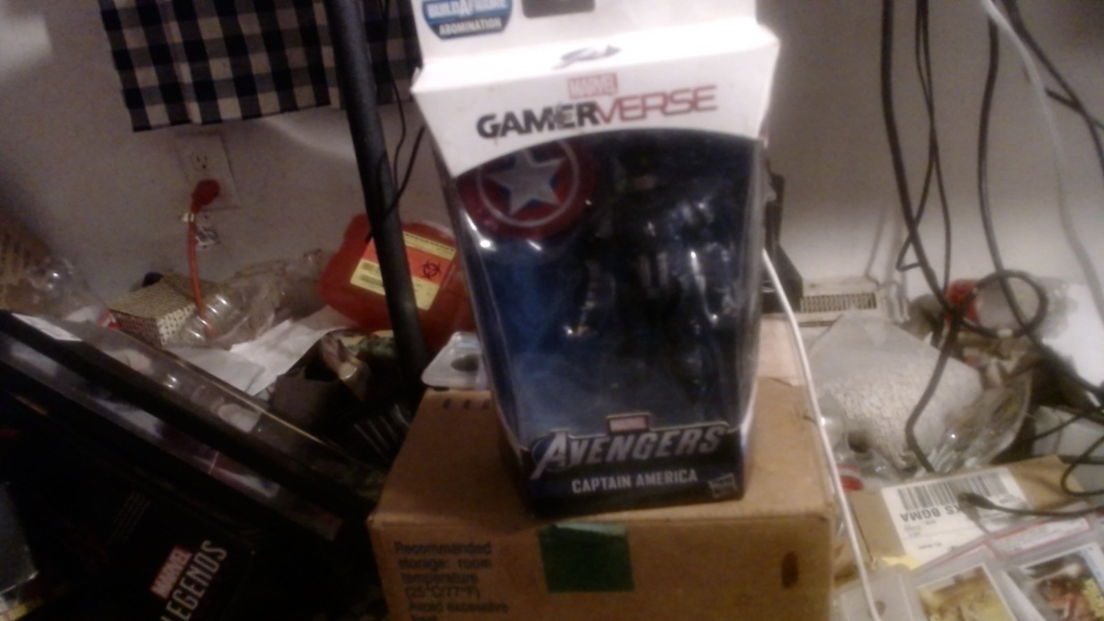 Marvel Legends CAPTAIN AMERICA 6" Action Figure (ABOMINATION BAF)