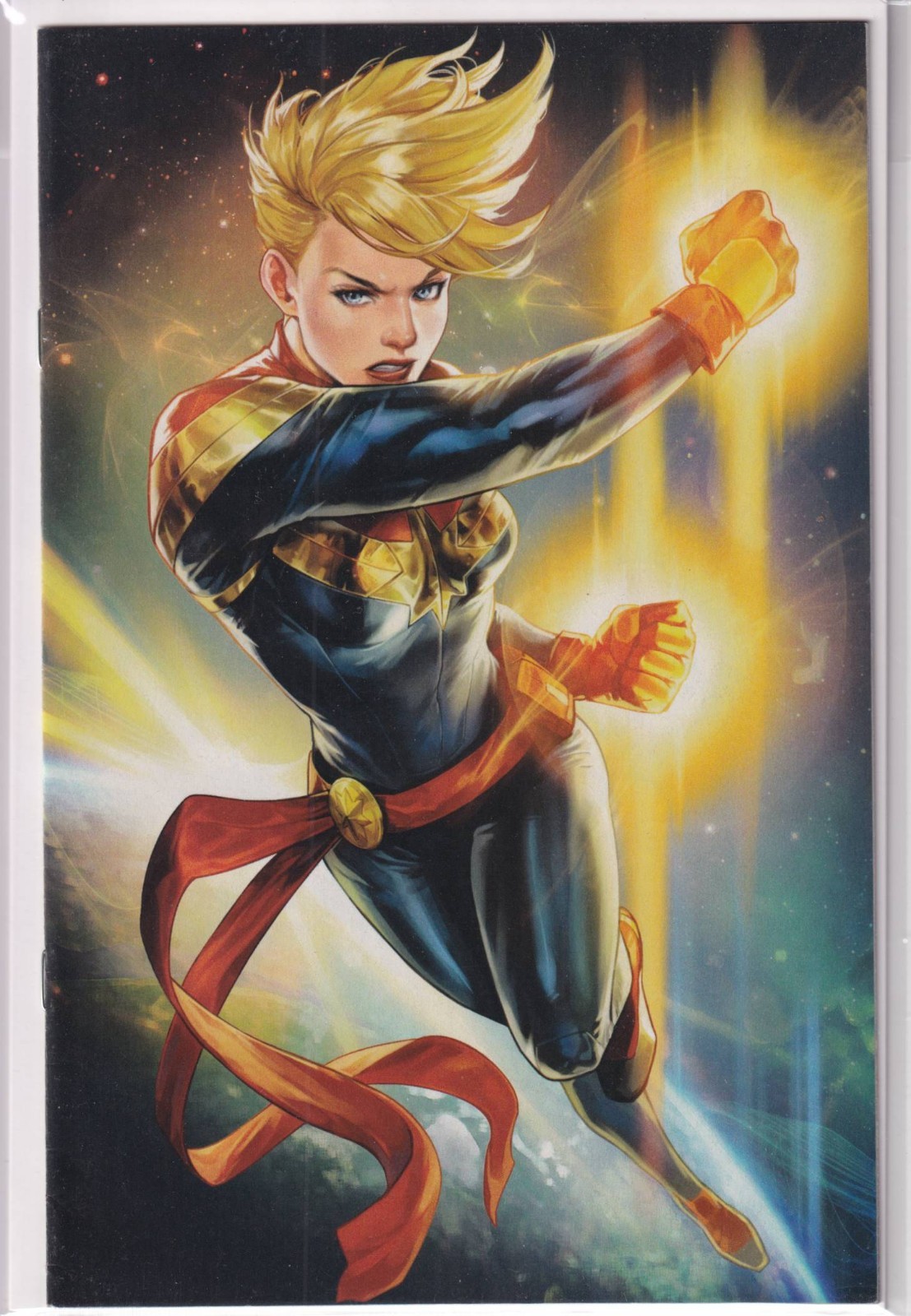 34407: MARVEL CAPTAIN MARVEL #1 VF Grade