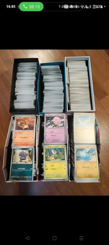 Lotto 1kg di carte Pokémon originali bulk al kg Megaevoluzione Scarlatto e Violetto