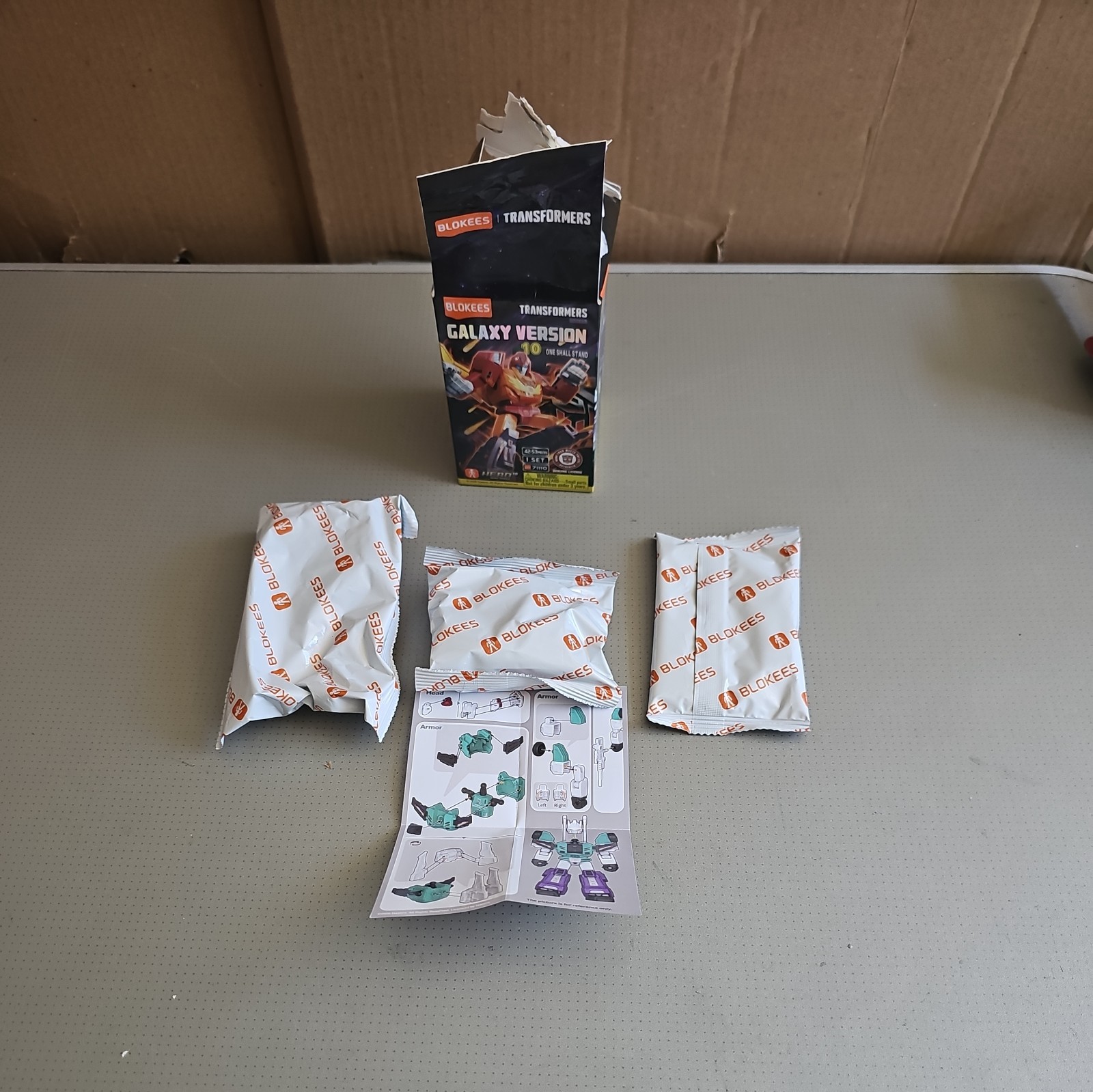 Blokee Transformers versione Galaxy Sixshot scatola aperta