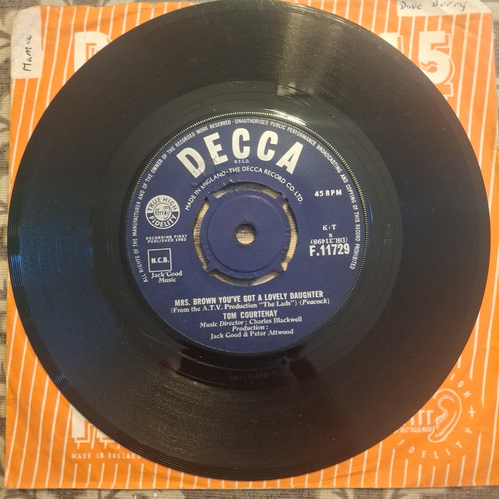 TOM COURTENAY "MRS BROWN YOU'VE GOT A LOVELY DAUGHTER" 45 RPM VINYL SGL 1963
