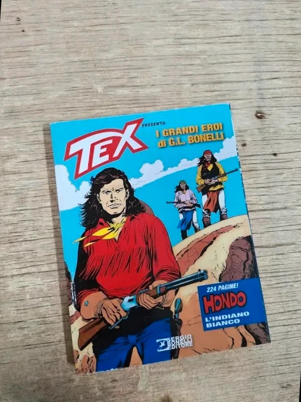 Libro Fumetto Tex Presenta Hondo L'indiano Bianco Sergio Bonelli Editore  .