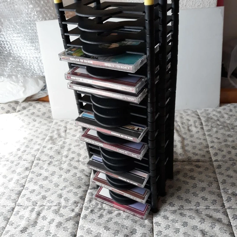 torre " Archivador " dvds y cds  " desmontable" original
