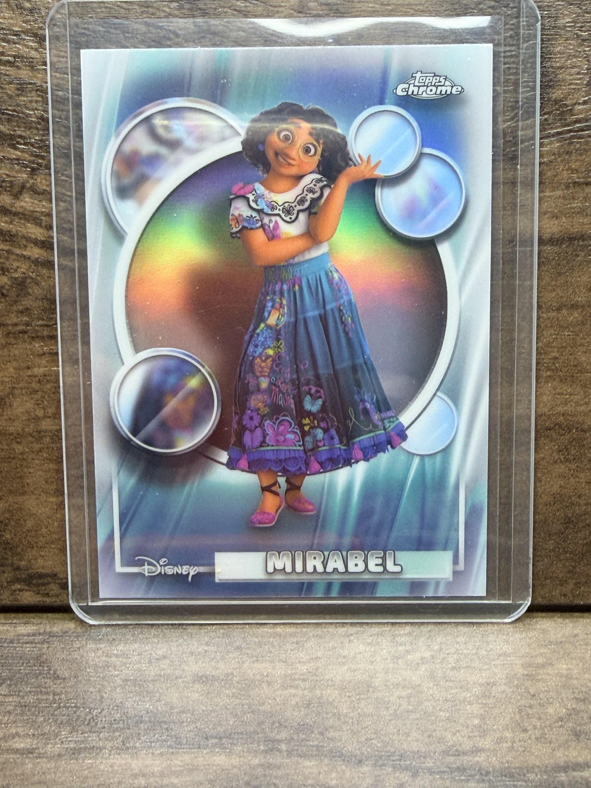 Disney Encanto Topps Chrome Mirabel Rifrattore Trading Card Non Sport #5
