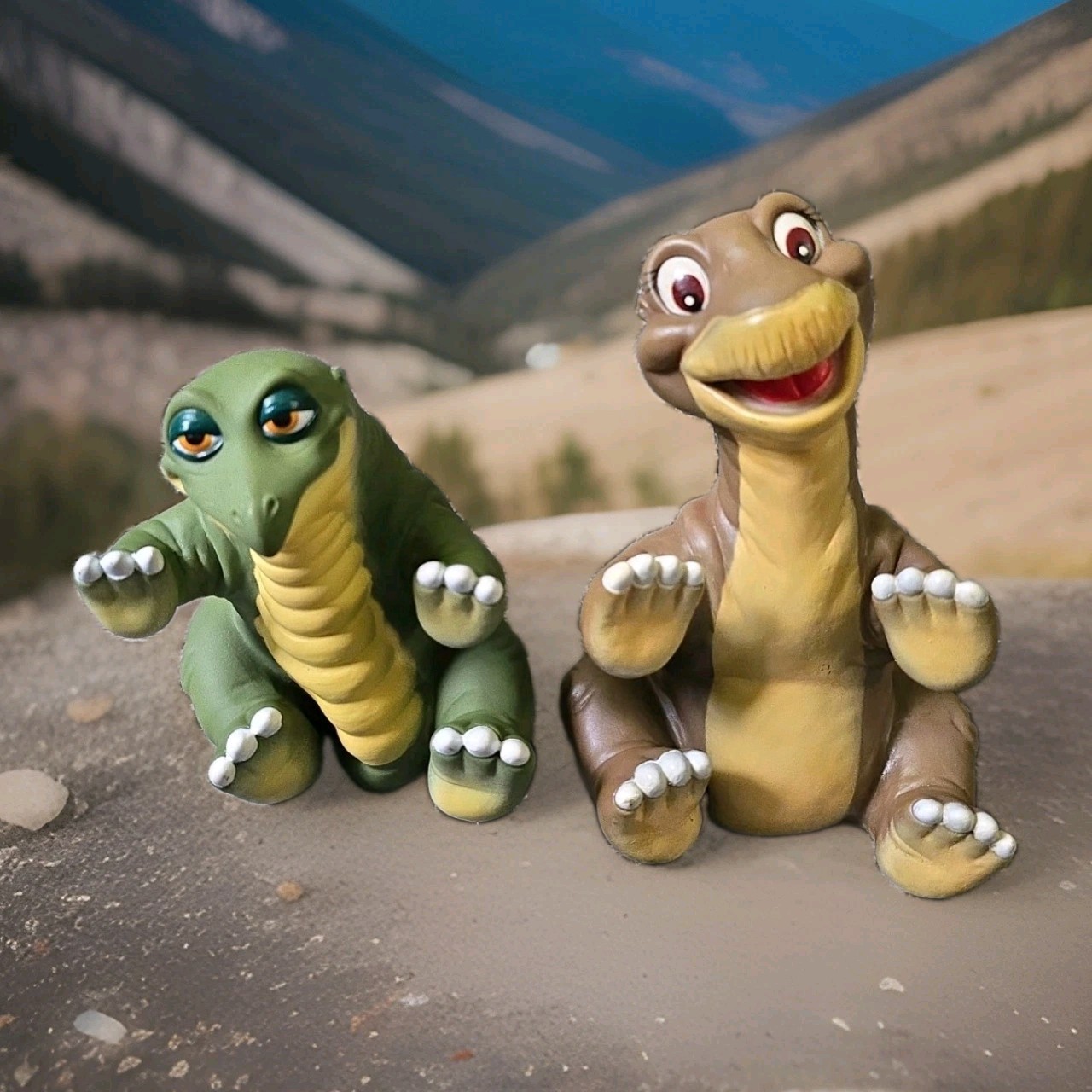 Burattini in gomma Land Before Time Pizza Hut 1988 PIEDE PICCOLO E SPIKE usati