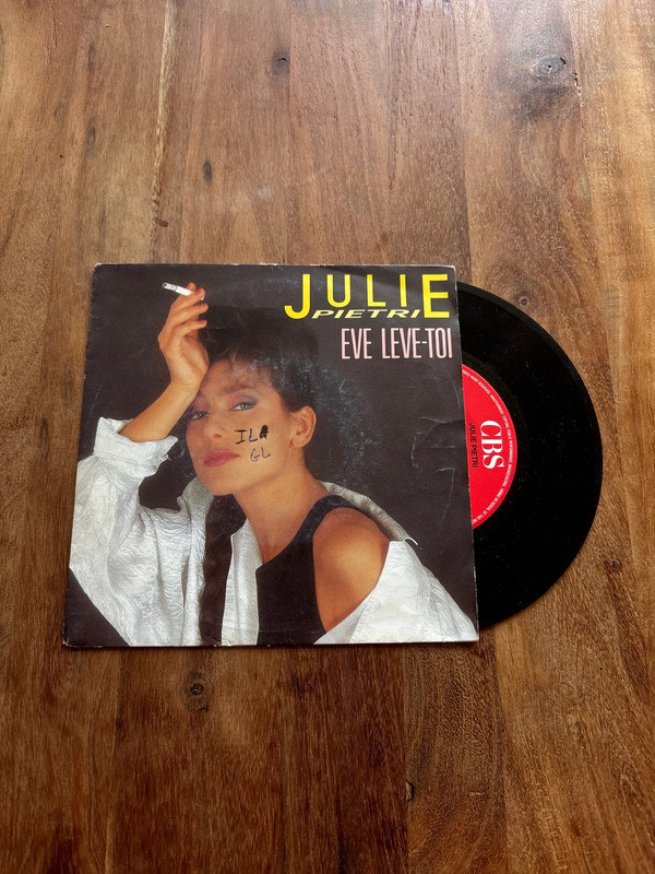 45T Julie pietri