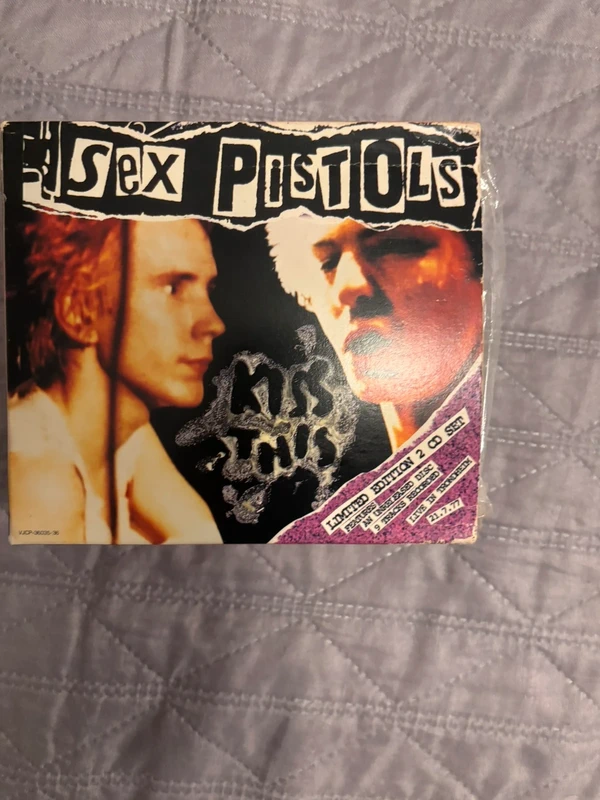 Sex Pistols – Live in Trondheim 21 July 1977 – Limited Edition 2 CD + T-Shirt – Japan