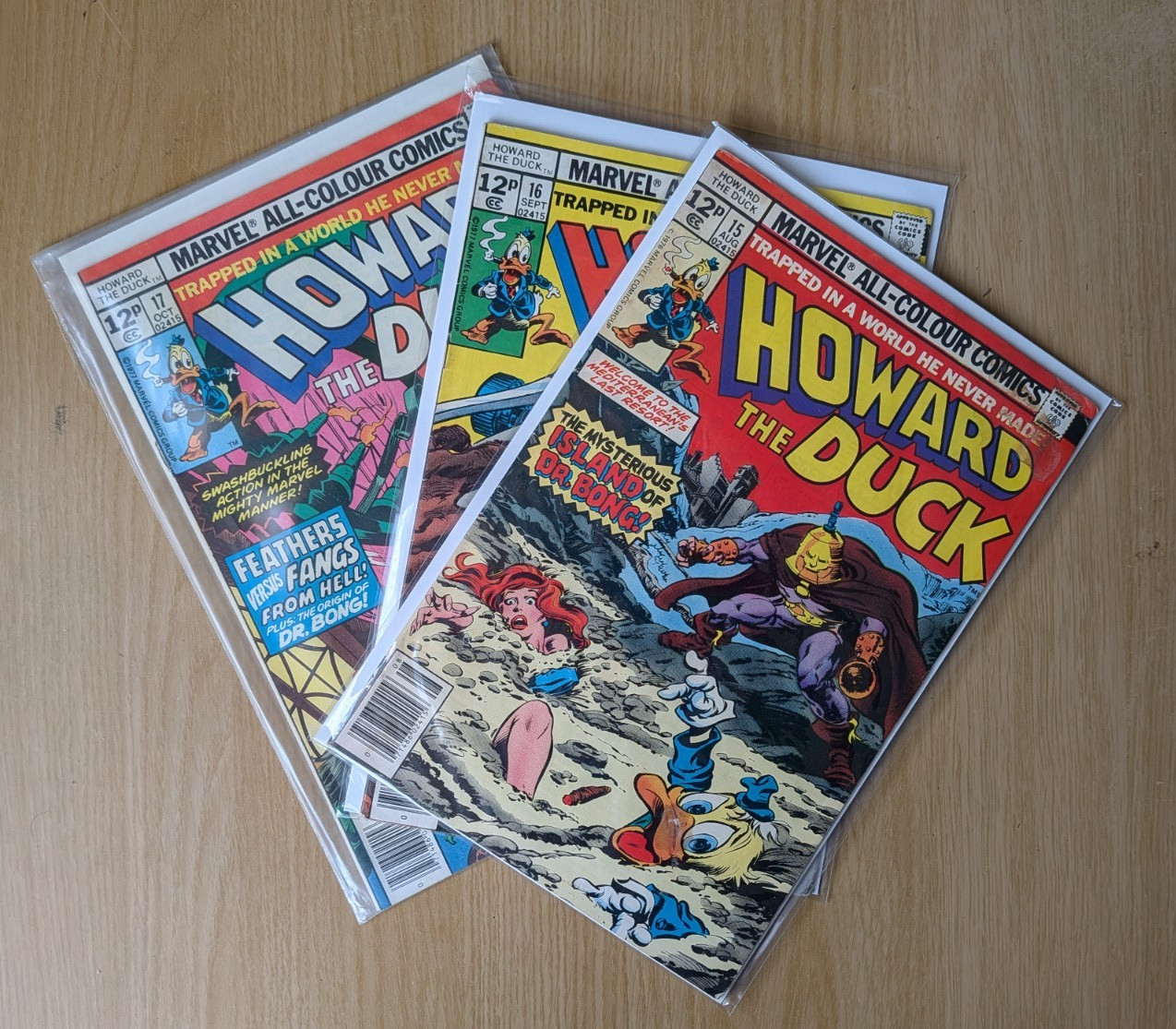 3 x Marvel Comics Howard the Duck Bundle  15  16  17  Lot