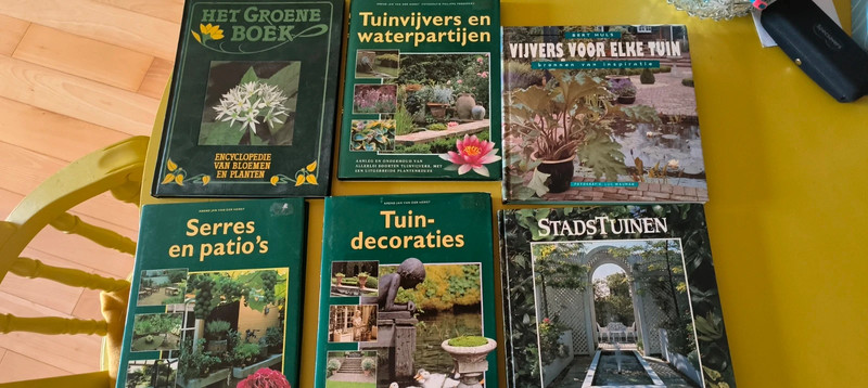 Diverse tuinboeken