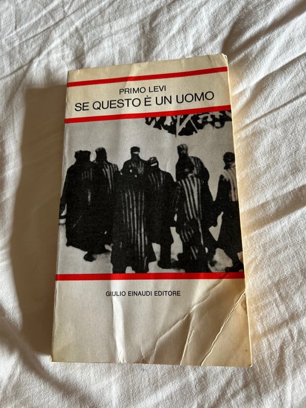 Se questo è un uomo primo levi Einaudi