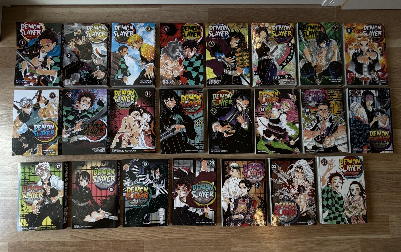 Demon Slayer Kimetsu no Yaiba Vol.1-23 set completo manga inglese fumetti