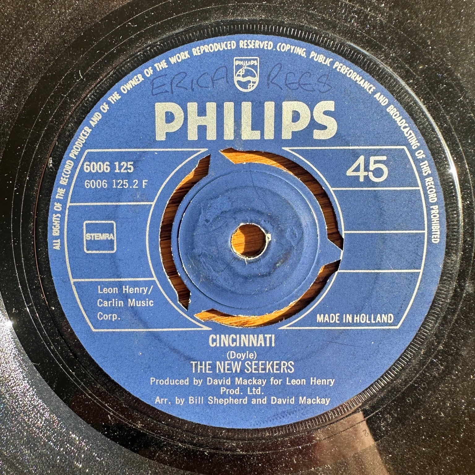 The New Seekers – Cincinnati / Never Ending Song of Love 7" Single 1971 Philips