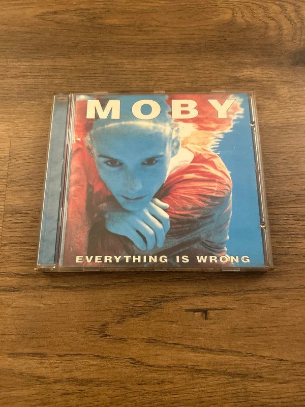 Cd Moby - Everything is wrong