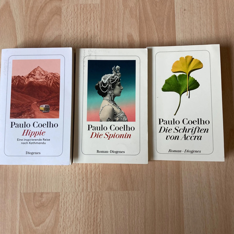 Paulo Coelho Buch Set: Hippie / Spionin / Schriften v Accra