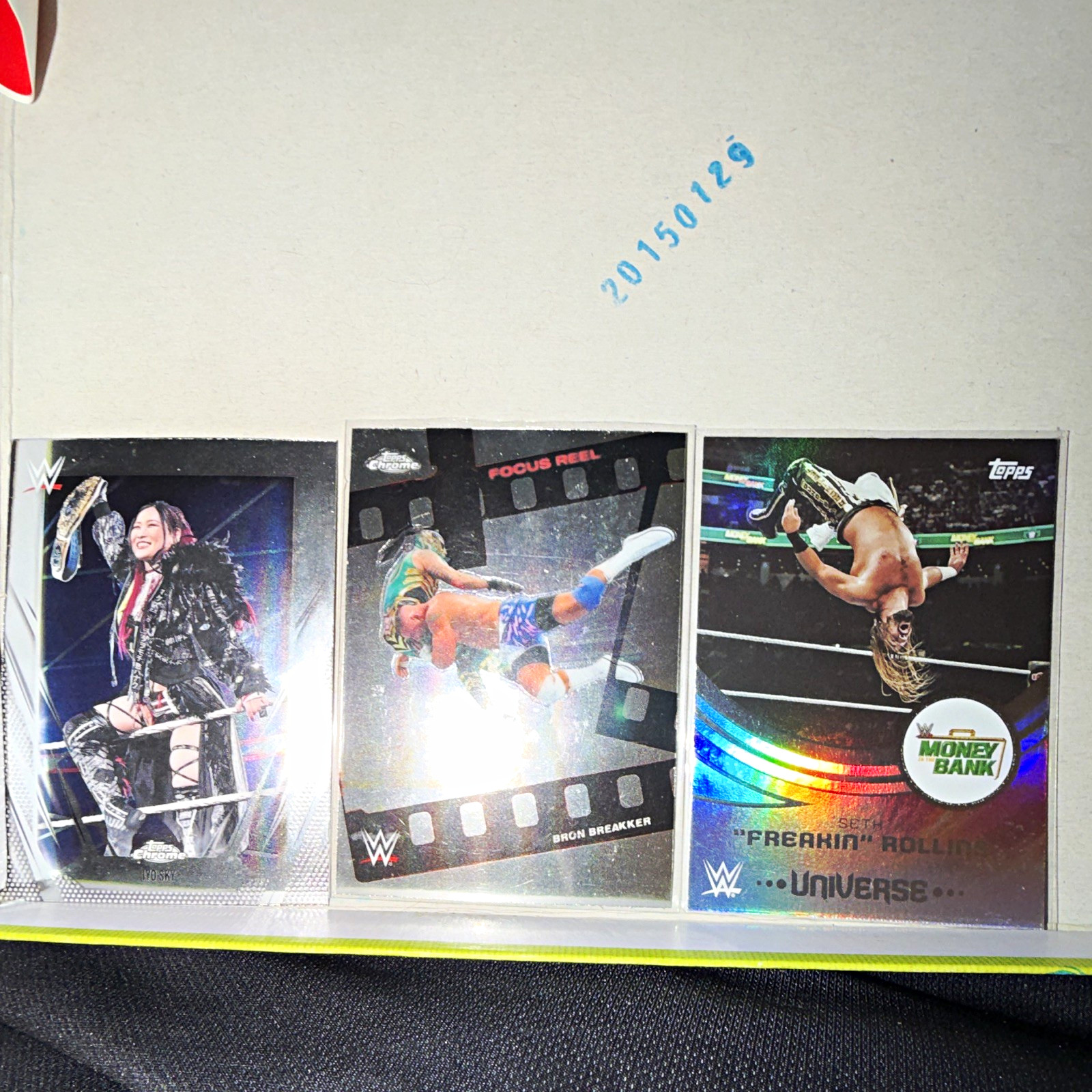 Topps 2024 WWE Topps Chrome Focus Reel Insert lotto di 3 carte Iyo Sky Rollins