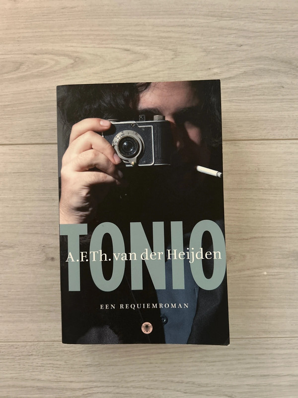 A.F.Th. van der Heijden �� Tonio