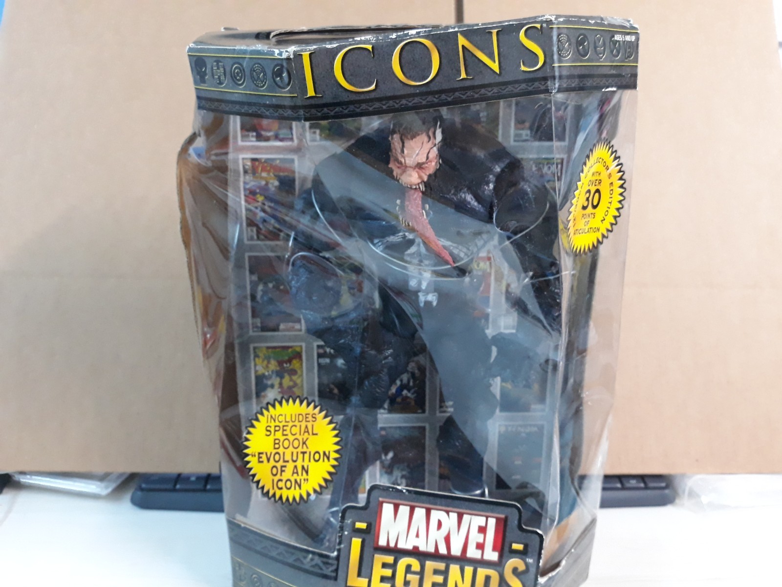 VENOM Unmasked Variant 12" Figure 2006 Toy Biz Marvel Legends Icons scatola danneggiata
