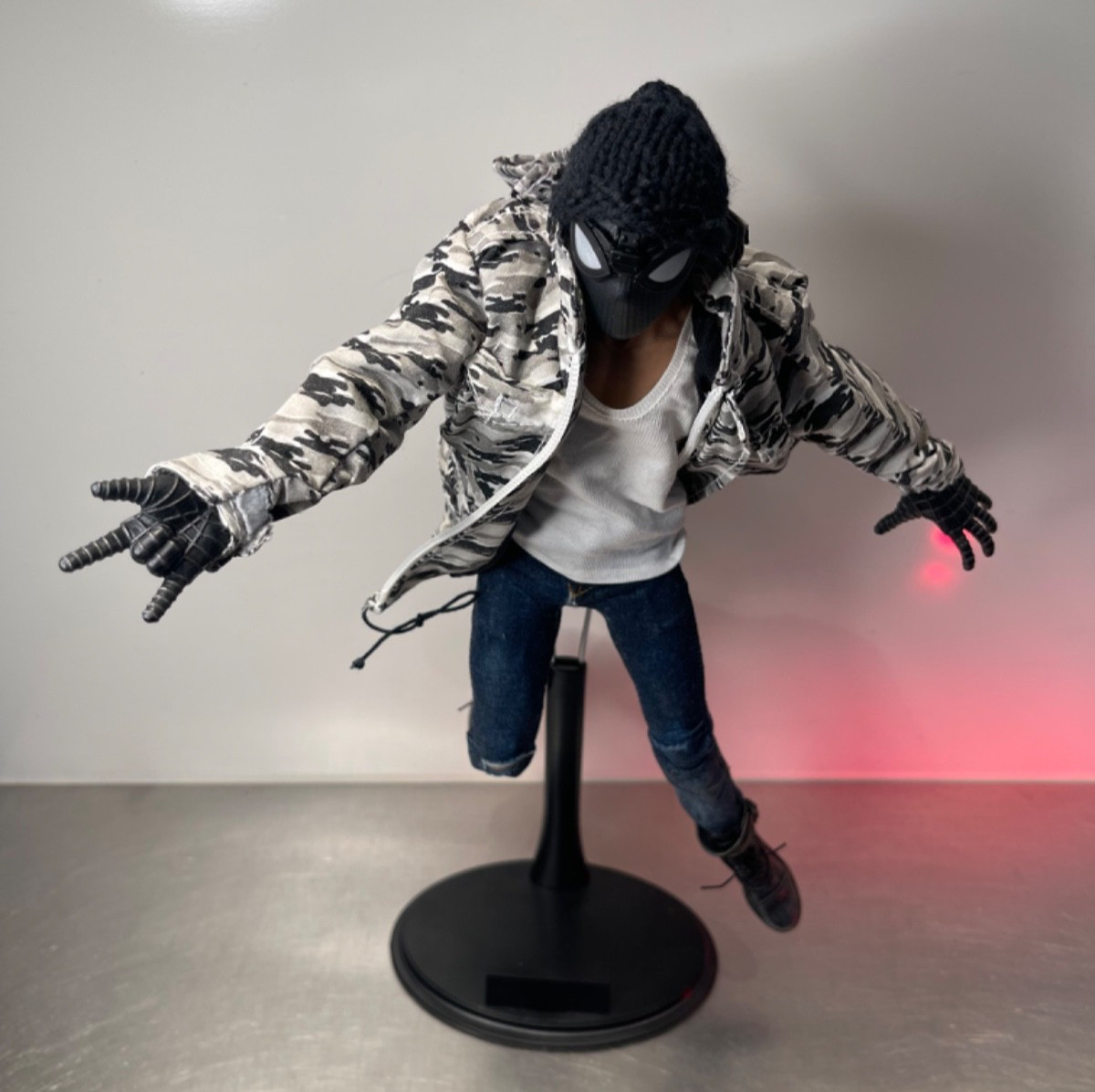 1:6 Hot Toys Personalizzato Stealth Winter Spiderman Figura e Supporto con Vestiti Corpo Muscolare