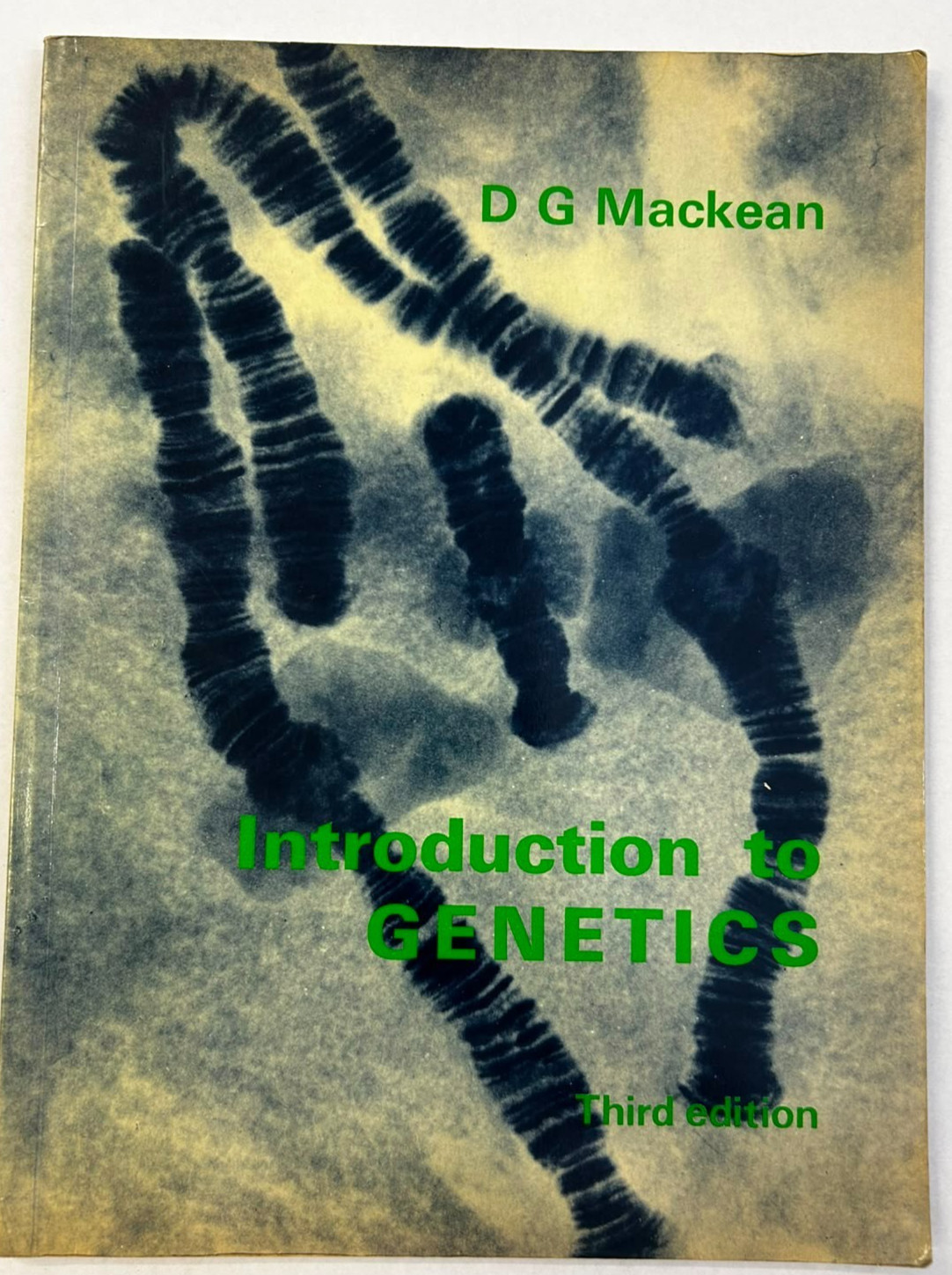 INTRODUCTION TO GENETICS BY D G MACKEAN (1966) USED VERY GOOD MURRAY