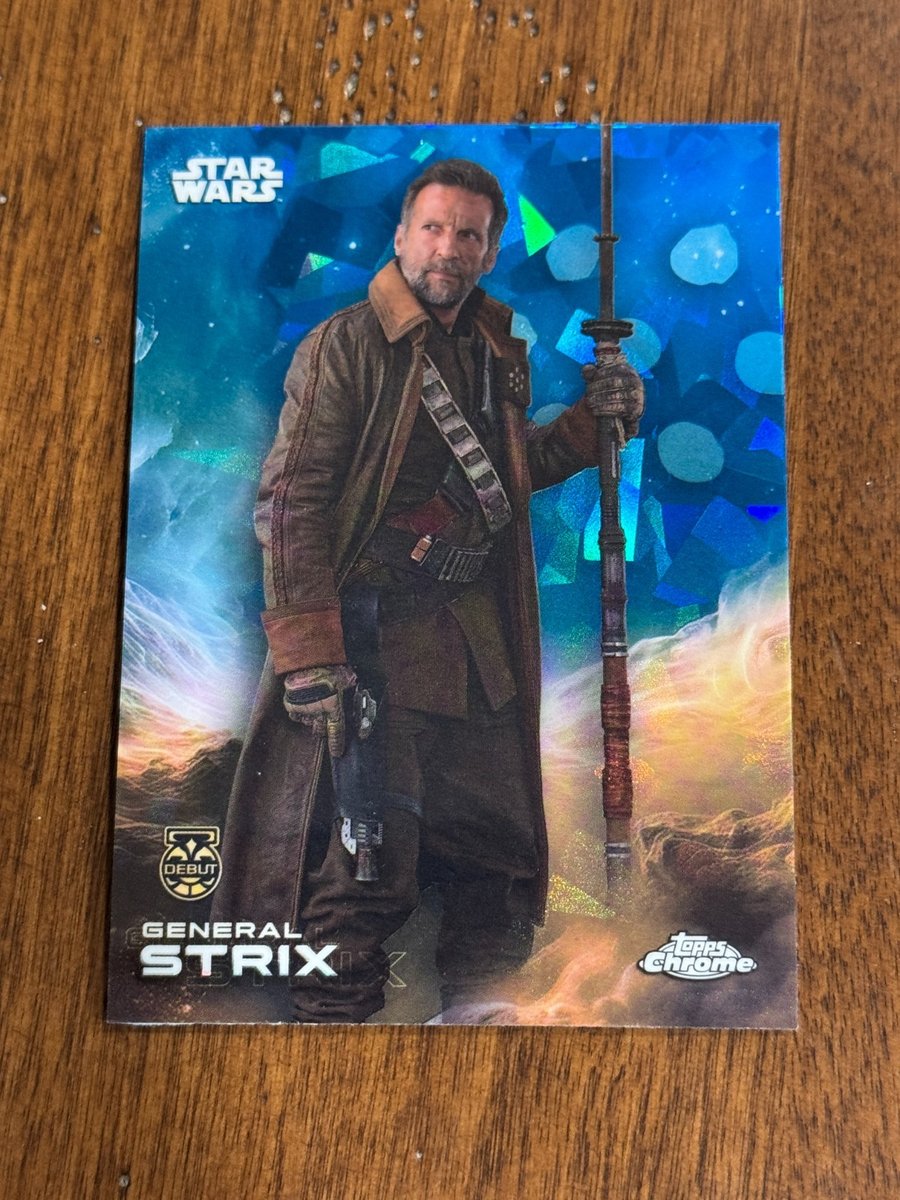 2025 Topps Chrome Star Wars Zaffiro Generale Strix #120