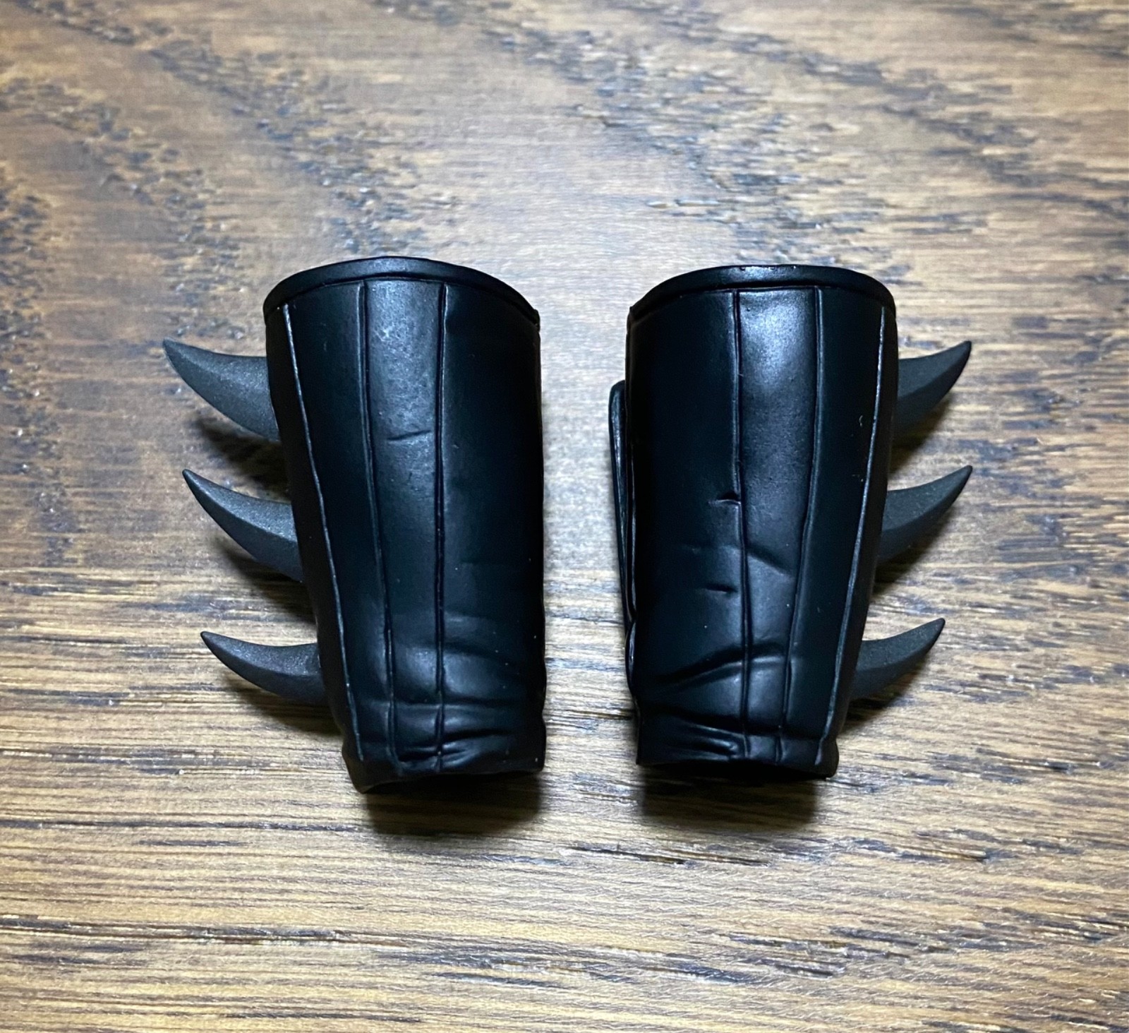 1/6 HOT TOYS : FIGURE DX09 BATMAN 1989 VERSIONE CLASSICA : ACCESSORI PER BRACCIALE