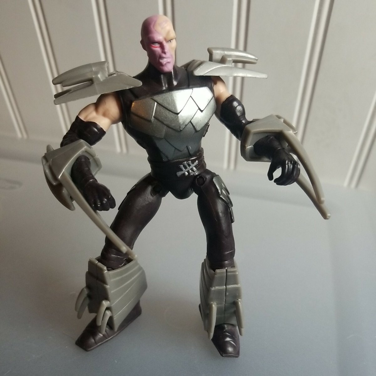 Teenage Mutant Ninja Turtles  Shredder Unmasked Figure Playmates 2013 TMNT