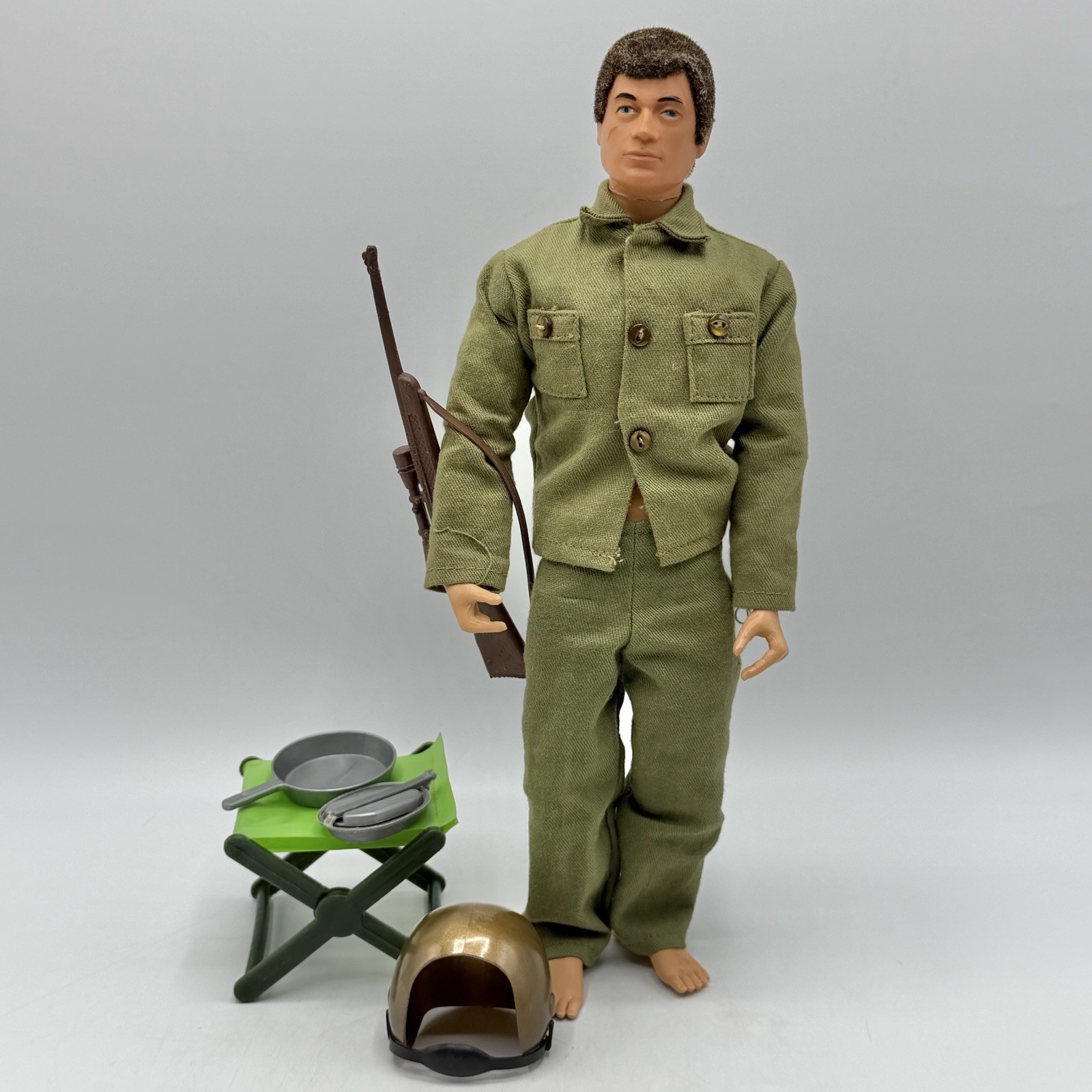 1970s Hasbro G.I. Joe Adventure Team Action Figure Flocked Hair w/Acessories /cb