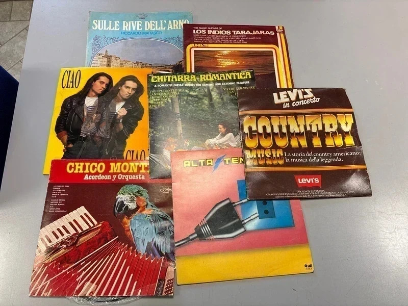 N.7 dischi vinile 33 giri musica varia
