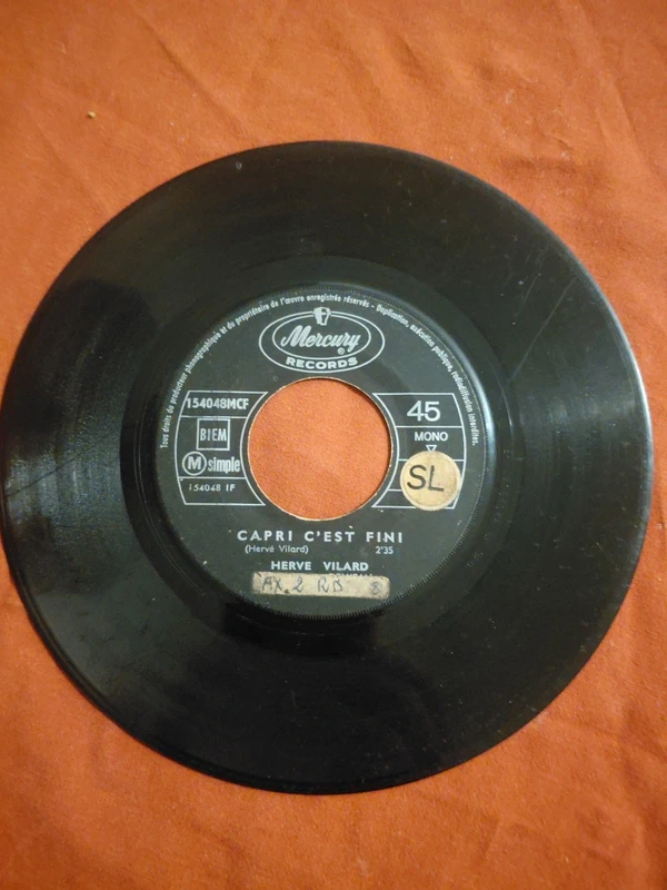 hervé vilard capri c'est fini 1965 mercury vinyl 45 tours Franse chanson jukebox