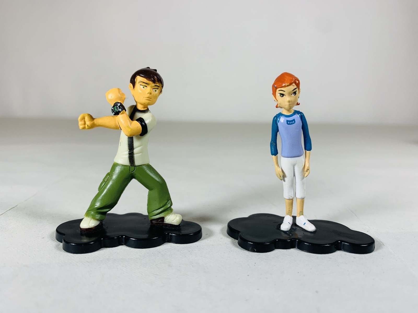 Ben 10 Ben Tennyson & Cousin Gwen Corinthian 2008 Figures on Bases BEN001 BEN007