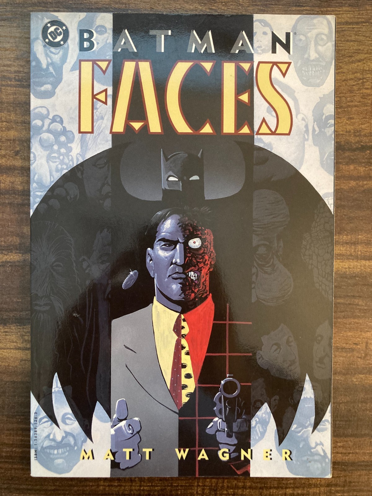 Batman Faces TPB DC Comics 1995 Leggende del Cavaliere Oscuro Due Facce