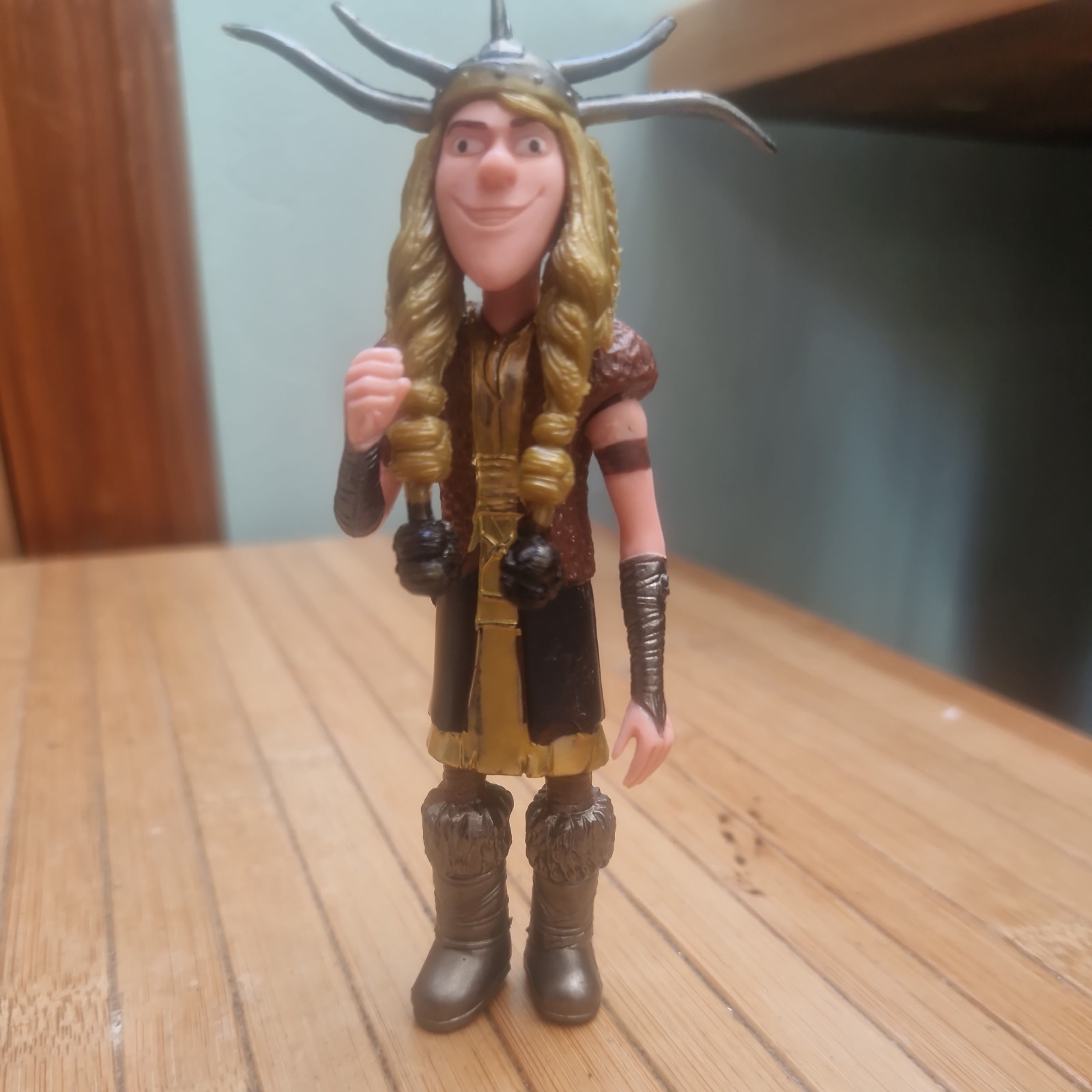 Come addestrare il tuo drago action figure vichingo Ruffnut