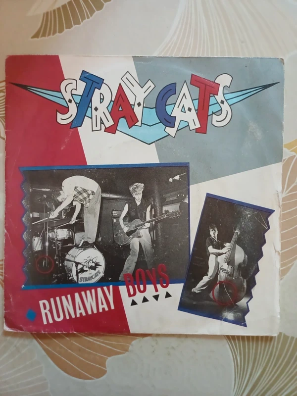 stray cats runaway boys 45trs (d)