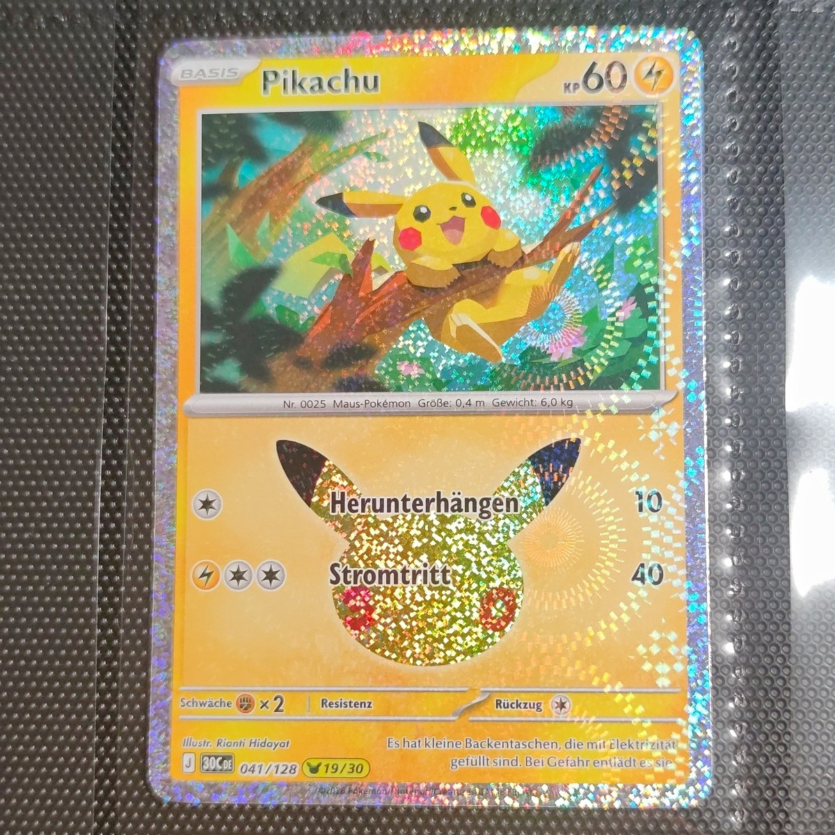 Pikachu KP 60 041/128 30 anni Reverse Holo Pokémon tedesco TCG 2022