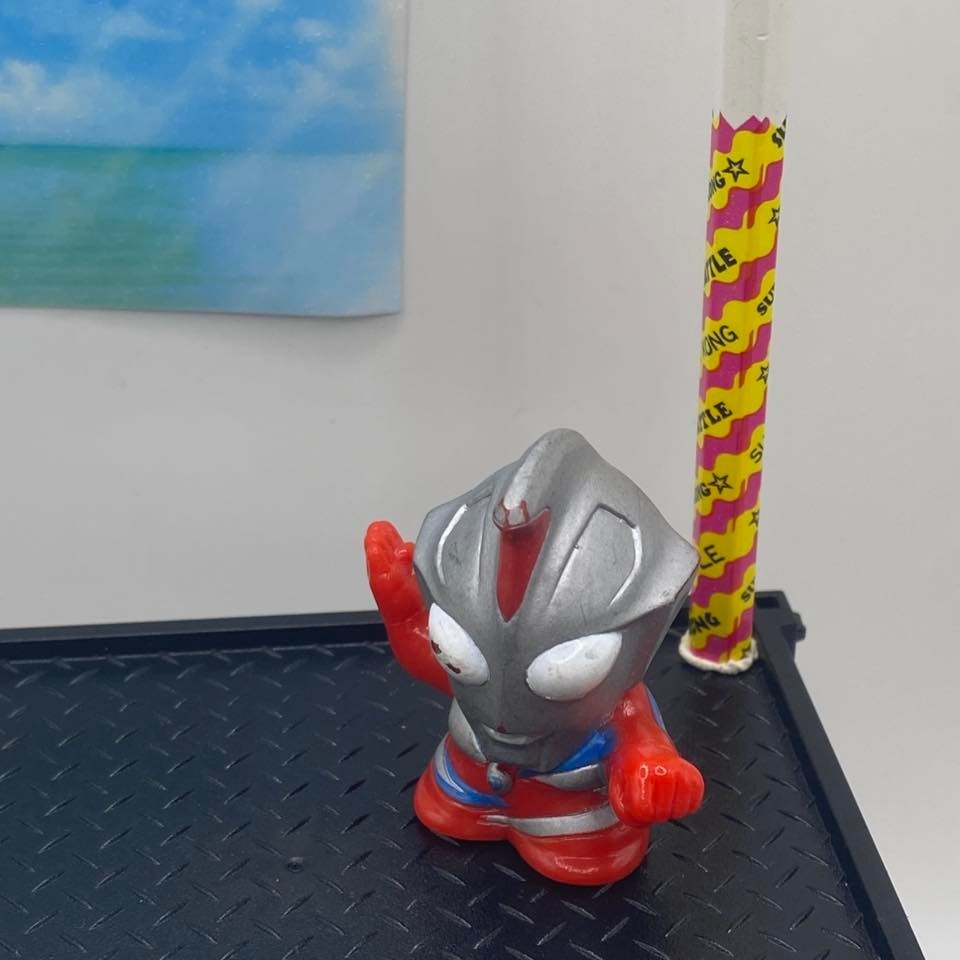 Bandai Ultraman Cosmos Corona Mode Morbido Vinile Finger Puppet SD Mini Figure Giocattolo