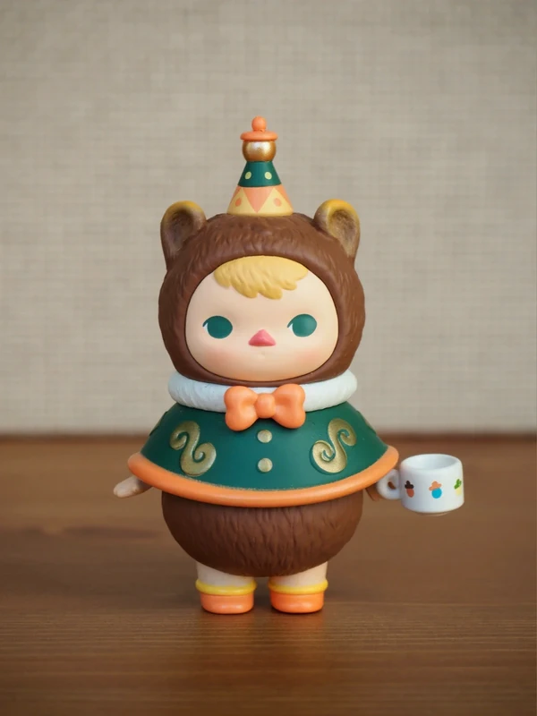 Statuetta Pop Mart Pucky elf animal tea party "Squirrel Baby", figure da collezione