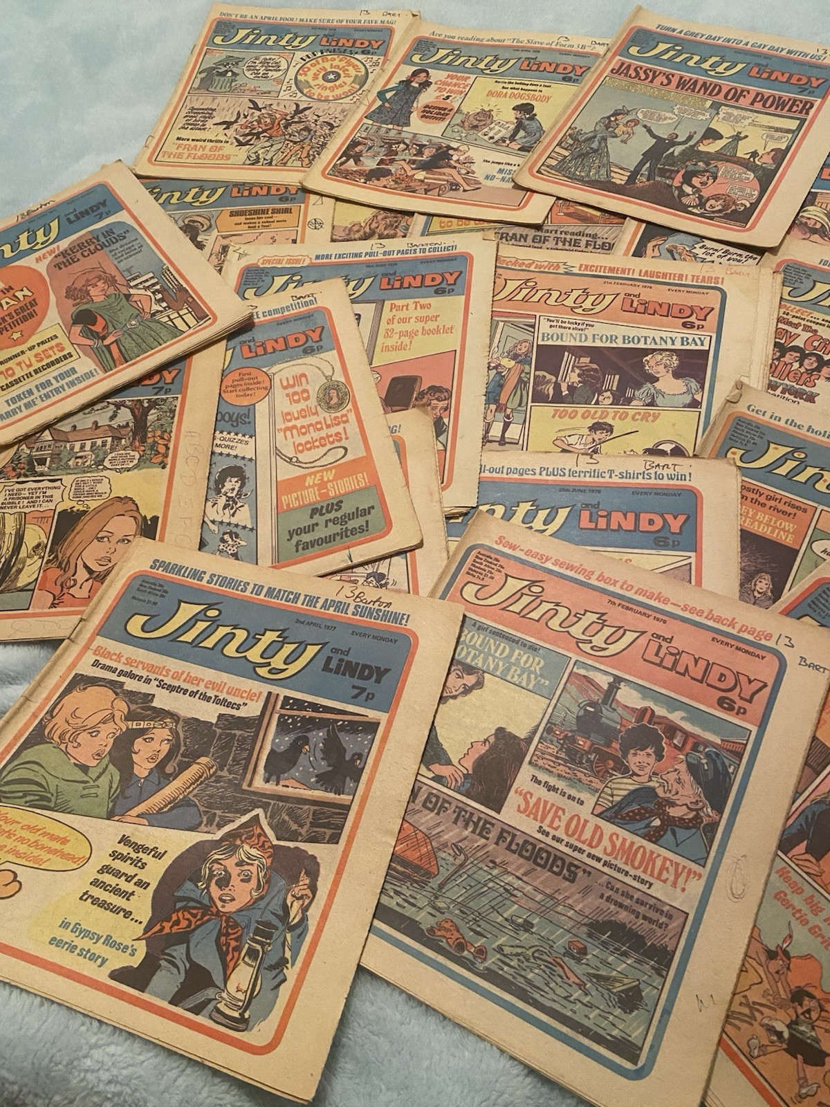 19 X Jinty And Lindy Girls Comics - 1976/77