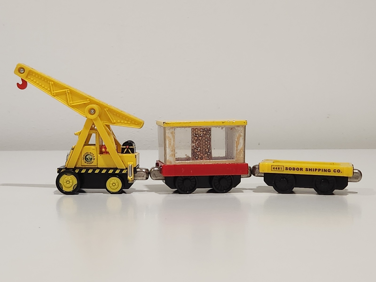 Thomas & Friends Take N Play Along Kevin Train Bees Sodor Shipping Diesel Car 09