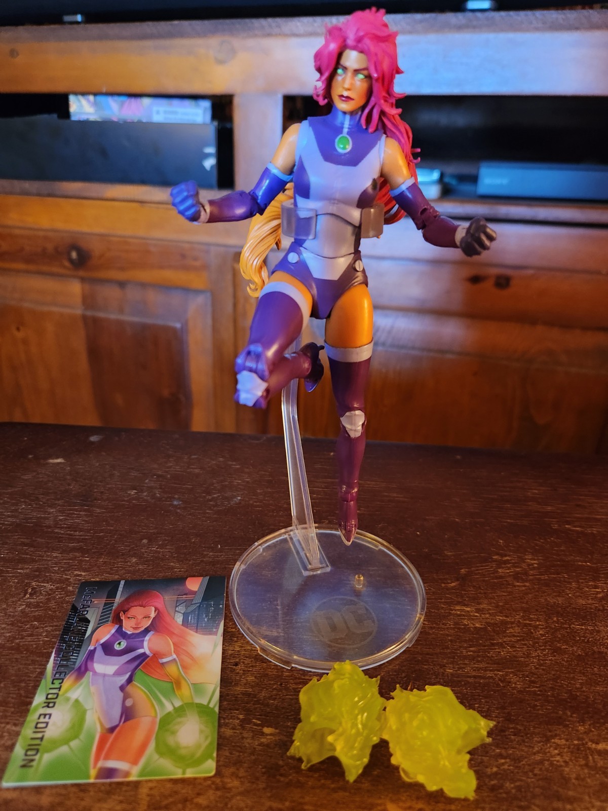 McFarlane DC Multiverse Collectors Edition Starfire Figure (LOOSE/COMPLETE)